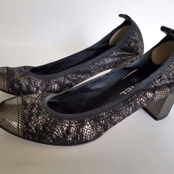 Chanel Shoes Escarpins Gold/black Pumps Size 39 - Picture 1 of 12